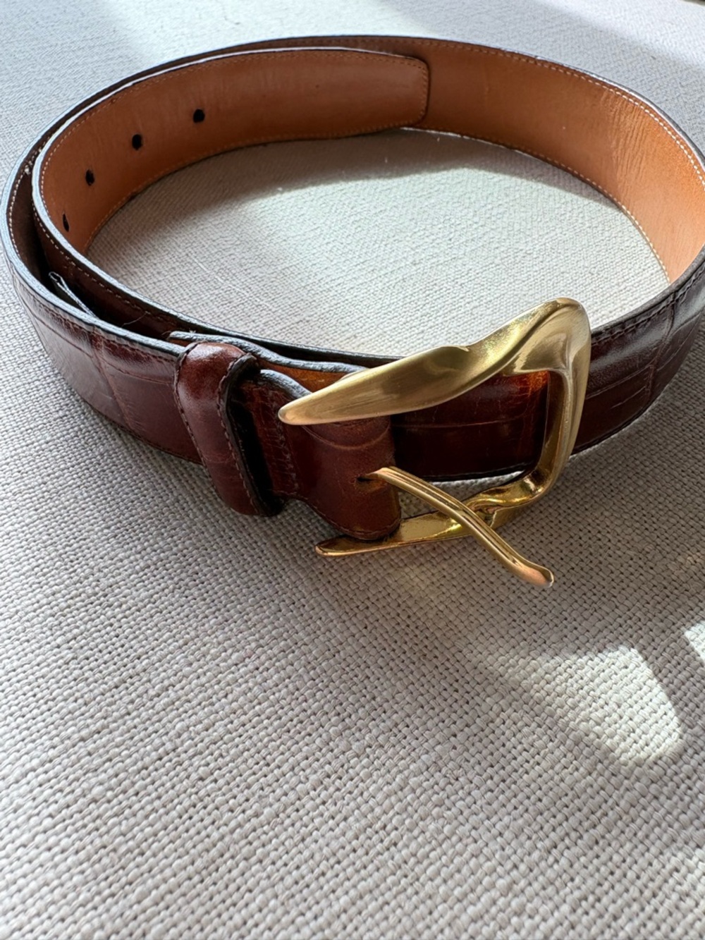 Brighton Chestnut Brown Leather Belt with Sculptural Gold Buckle